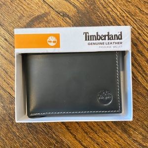 Timberland Genuine Leather Passcase Wallet